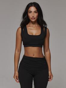 Musera Sport Double Layered Scoop Front Logo Back Sports Bra Sport Essentials Basics Gym Workout Autumn Fall Winter - Black - View 1
