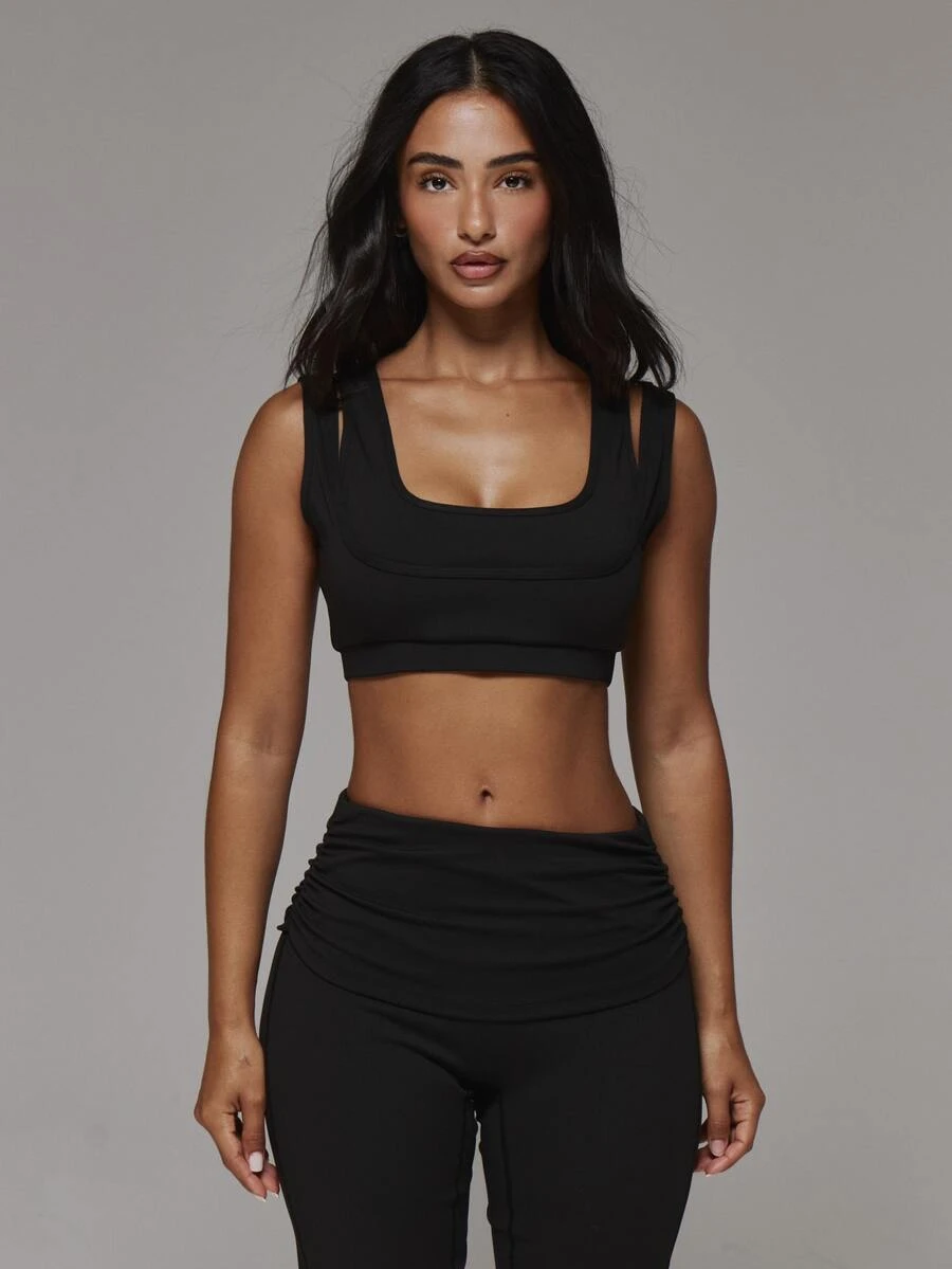 Musera Sport Double Layered Scoop Front Logo Back Sports Bra Sport Essentials Basics Gym Workout Autumn Fall Winter - Black - View 1