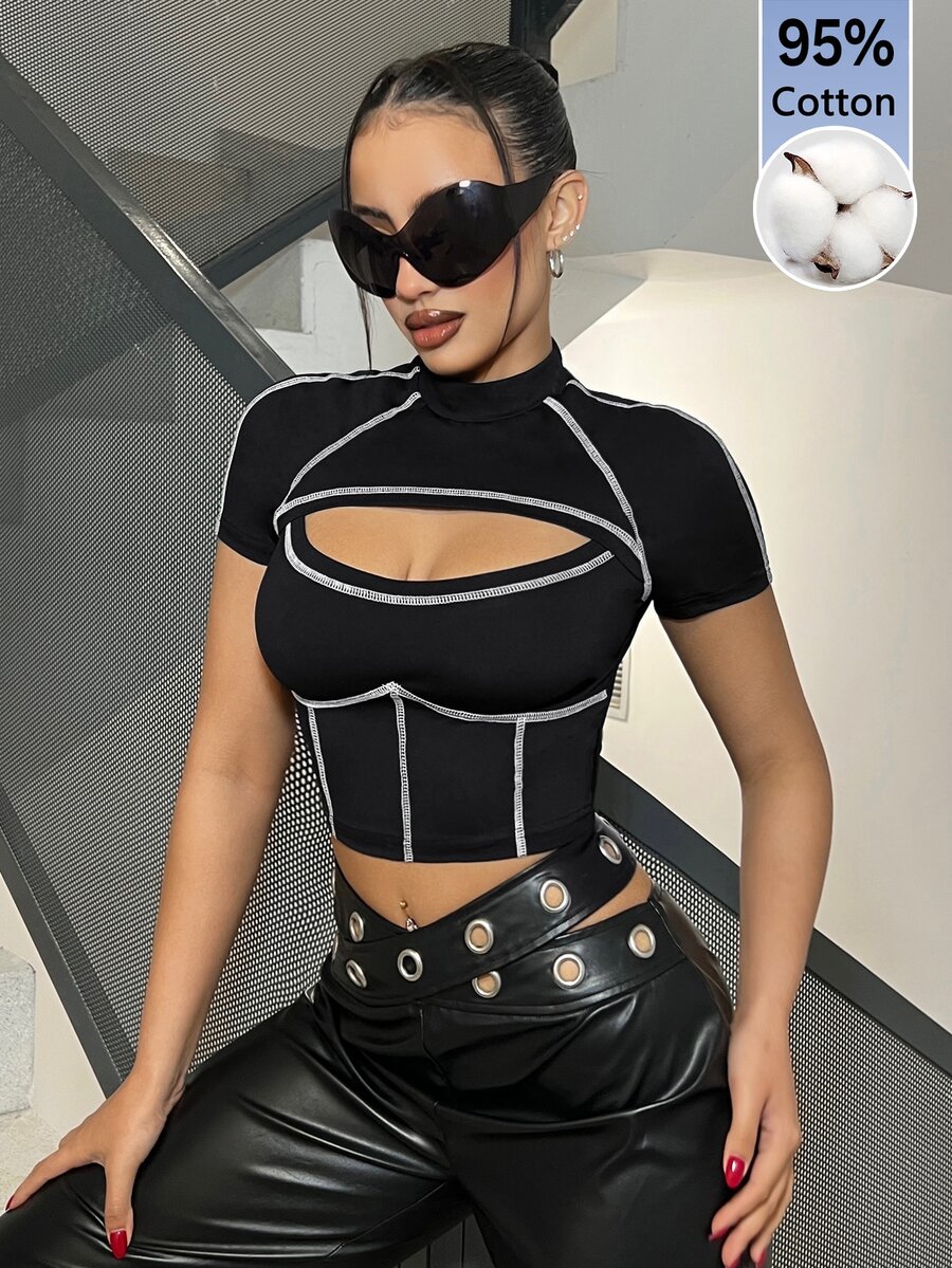 SHEIN ICON Y2K 女款黑色鏤空設計夜店風修身假領拼接縫線絎縫紋理領口鏤空T恤 - 黑色 - 查看 1