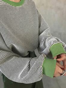 FRIFUL 女款圓領長袖條紋對比飾邊T恤 - 綠色 - 查看 2