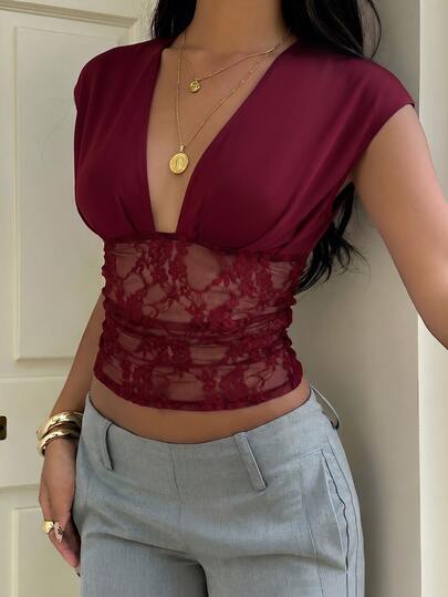 Aloruh Camiseta sexy de cuello en V profundo para mujer, camiseta de corte ajustado, camiseta casual versátil que combina con todo, top de chica sexy, top de verano, top para vacaciones en la playa