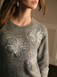 MOTF PREMIUM AUTUMN/WINTER PEARL FLOWER GREY CASUAL SWEATER - Grey - View 2
