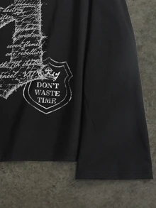 Manfinity ZONE917 美式復古哥德風英文字樣數字 9 黑色短款長袖 T 恤 - 黑色 - 查看 4