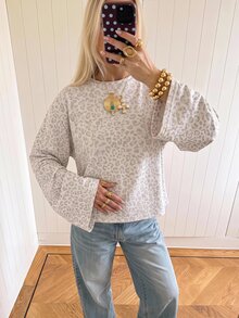SHEIN EZwear 海外長袖奶油白豹紋印花T恤，秋季上衣，適合日常通勤、聚會、秋冬/夏季、聖誕節、新年、感恩節、派對、婚禮、海灘、畢業典禮、優雅、外出、約會、通勤、情人節、優雅、度假、Y2K、畢業典禮等場合 - 彩色 - 查看 5