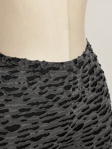 SHEIN ICON 大尺碼女款破洞設計休閒百搭短褲 - 深灰色 - 查看 5