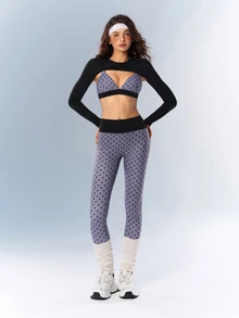 VARSIVA Bộ đồ thể thao nữ gồm áo croptop tay dài màu trơn, áo ngực in họa tiết chấm bi và quần legging - Nhiều màu - Xem 4