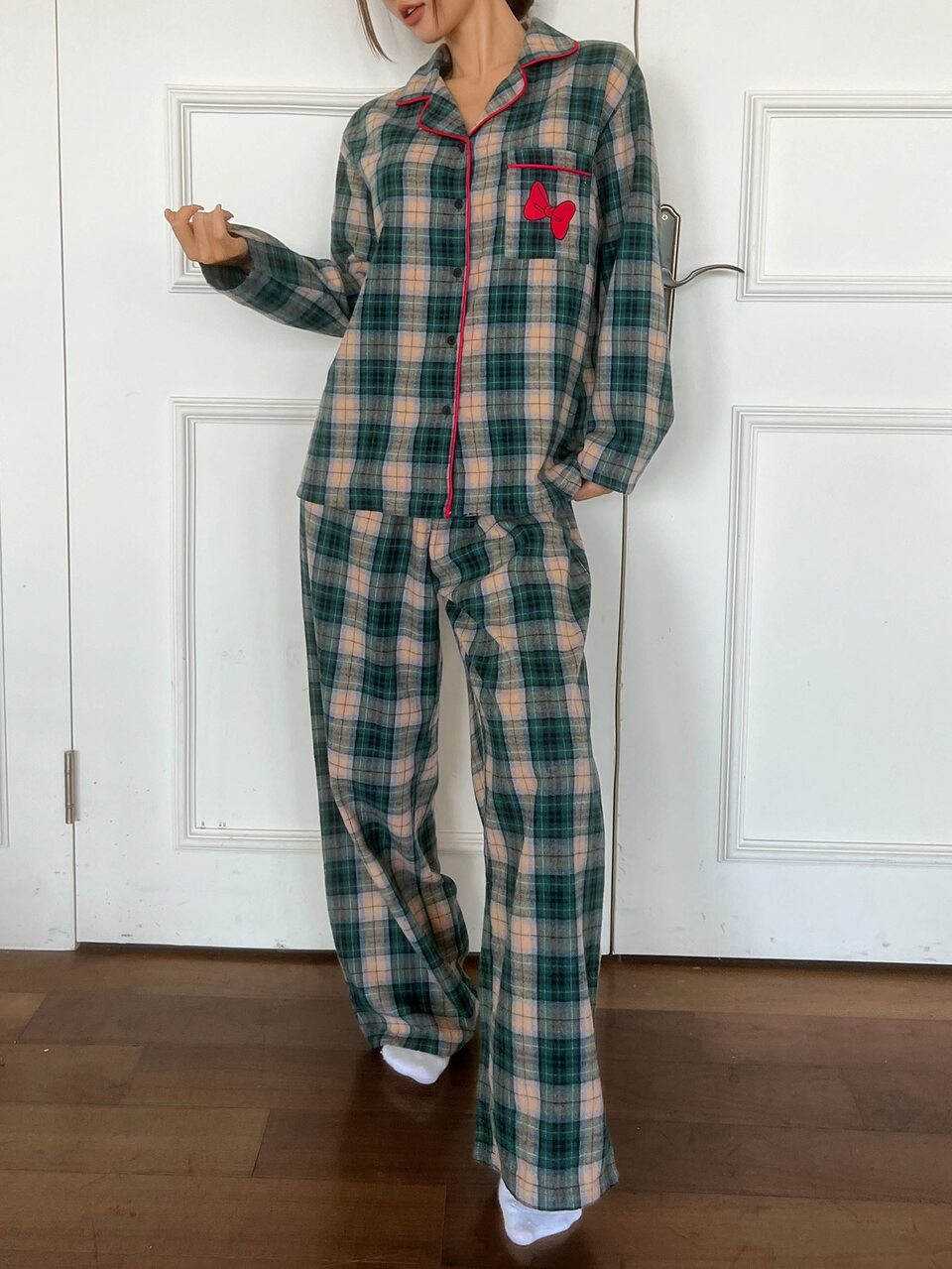 TOM AND JERRY X DAZY Autumn/Winter Bow Print Plaid Christmas Loose Women Long Sleeve Top And Pants Pajama Set