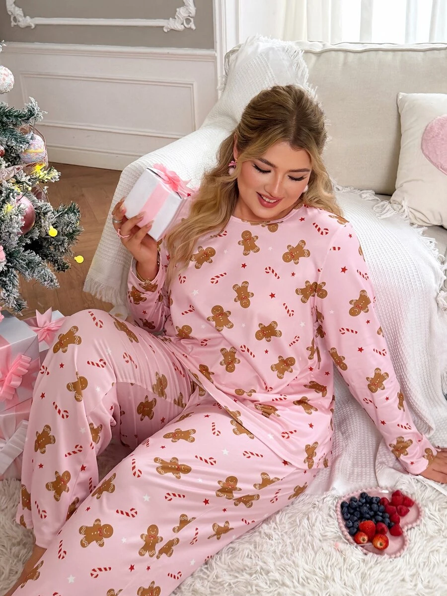 Slumberry CURVE طقم بيجامة نسائي مقاس كبير بطبعة رجل الزنجبيل وحلوى عيد الميلاد، محبوك بياقة دائرية وأكمام طويلة وبنطال - متعدد الألوان - مشاهدة 1
