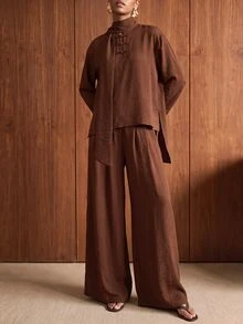 Zivah طقم نسائي أنيق من قطعتين: ملابس علوية بأكمام طويلة مزينة بأزرار على شكل ضفدع وشريط، مع بنطال واسع الساق، مناسب للتنقل والسفر والحفلات والتجمعات - بني - مشاهدة 6