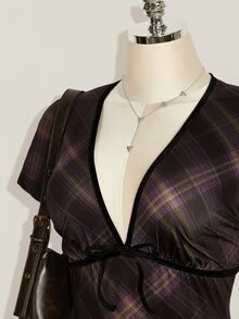 SHEIN ICON 大尺碼復古Y2K深V領碎花短袖收腰A字洋裝，開學穿搭，日常穿著，休閒度假，夏季洋裝 - 紫色 - 查看 5