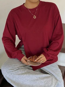Dazy Plus 白色圓領純色休閒百搭側開衩設計長袖T恤，適合春夏秋季 - 酒紅色 - 查看 3