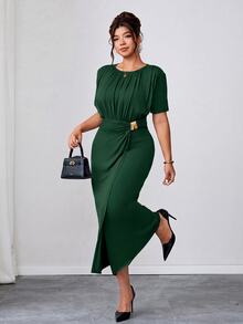 Reflora Plus Size Elegant Metal Decor Pleated Short Sleeve Dress - Dark Green - View 4