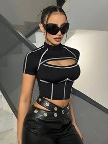 SHEIN ICON Y2K 女款黑色鏤空設計夜店風修身假領拼接縫線絎縫紋理領口鏤空T恤 - 黑色 - 查看 4