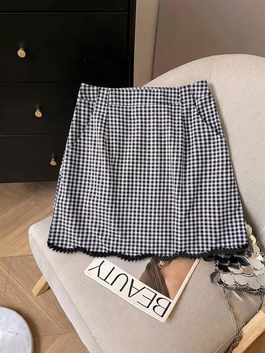 Muvela Women's Plaid Casual Versatile Daily Wear Mini Skirt - Black and White - View 1