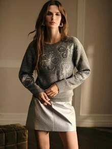 MOTF PREMIUM AUTUMN/WINTER PEARL FLOWER GREY CASUAL SWEATER - Grey - View 4