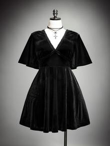 SHEIN ICON Plus Size Y2K Vintage Velvet Gothic V-Neck Ruffle Sleeve A-Line Dress - Black - View 3