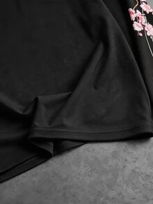 Sport MetroGents Kaos Olahraga Pria Lengan Panjang Kerah Bulat Motif Bunga & Huruf - Hitam - View 5