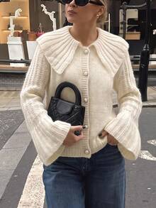 Lavishia Cardigan Wanita Elegan dan Modis dengan Lengan Lonceng Longgar dan Kancing Depan - Aprikot - View 1