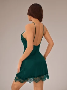 SHEIN PETITE 女款優雅浪漫約會音樂節派對聚會畢業度假洋裝，黑色緞面蕾絲飾邊細肩帶修身迷你洋裝，婚禮賓客、生日洋裝 - 墨綠色 - 查看 2