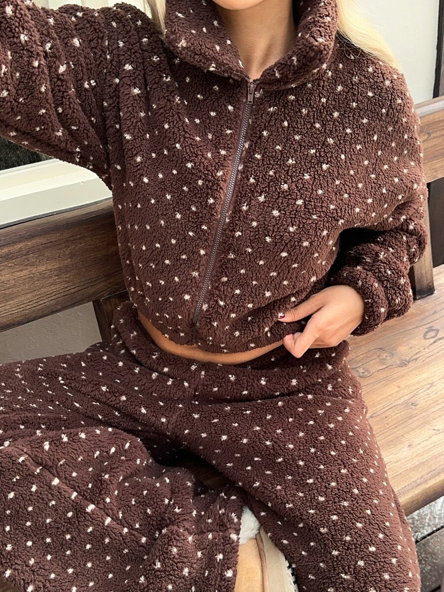 CovetEZ Jaket Wanita Gaya Korea Nyaman dengan Resleting Motif Jacquard Lengan Panjang - Coklat - View 1