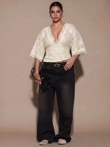 SHEIN BAE CURVE Áo blouse xếp ly phối ren phong cách lãng mạn ngọt ngào size lớn - Màu be - Xem 4