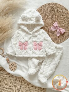 SHEIN Vintaside Kids 2件組新生女嬰外套＋連腳褲，可愛甜美白色粉色 3D 熊耳蝴蝶結毛絨長袖連帽加厚款，適合冬季聖誕節與秋季假期 - 白色 - 查看 1