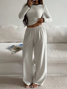Livesso Conjunto de 2 piezas estilo casual con ribete en contraste y estampado de letras, camiseta slim fit de manga corta y larga & pantalones de pijama rectos largos, atuendo de verano para mujer ropa de dormir - Gris Claro - Ver 4