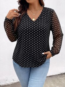 SHEIN Frenchy 大尺碼波點印花法式風長袖V領T恤，適合約會穿著 - 黑與白 - 查看 1