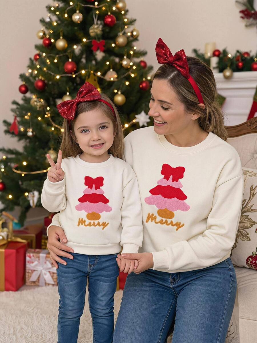 SHEIN 嬰兒紅色聖誕樹與字母刺繡毛巾圖案白色圓領長袖套頭運動衫 - 米色 - 查看 1