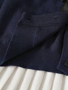 SHEIN 女童秋冬時尚菱格紋蝴蝶結針織長袖開襟衫與白色裙子套裝，柔軟舒適，適合日常、外出、旅行、度假、休閒、親子等場合，亦適用於秋冬季節、聖誕節、開學季、派對等場合，春/秋/冬三季百搭服飾 - 藏蓝色 - 查看 8