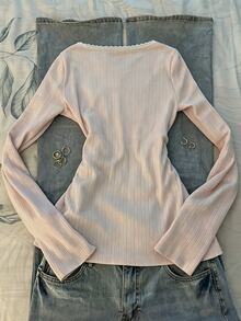 IslaSuriya Blus Lengan Panjang Wanita dengan Patchwork Renda, Slim Fit, Serbaguna untuk Pemakaian Harian - Baby Pink - View 2