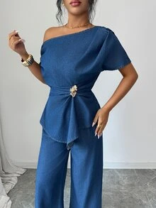 Elenzga Conjunto de Top de Denim con Cuello Asimétrico, Manga Murciélago y Cintura Fruncida de Metal & Pantalones de Pierna Ancha - Azul - Ver 2