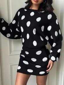 Autumina Women's Korean Style Jacquard Long Sleeve Sweater & Mini Skirt Two Pieces Set - Black and White - View 5