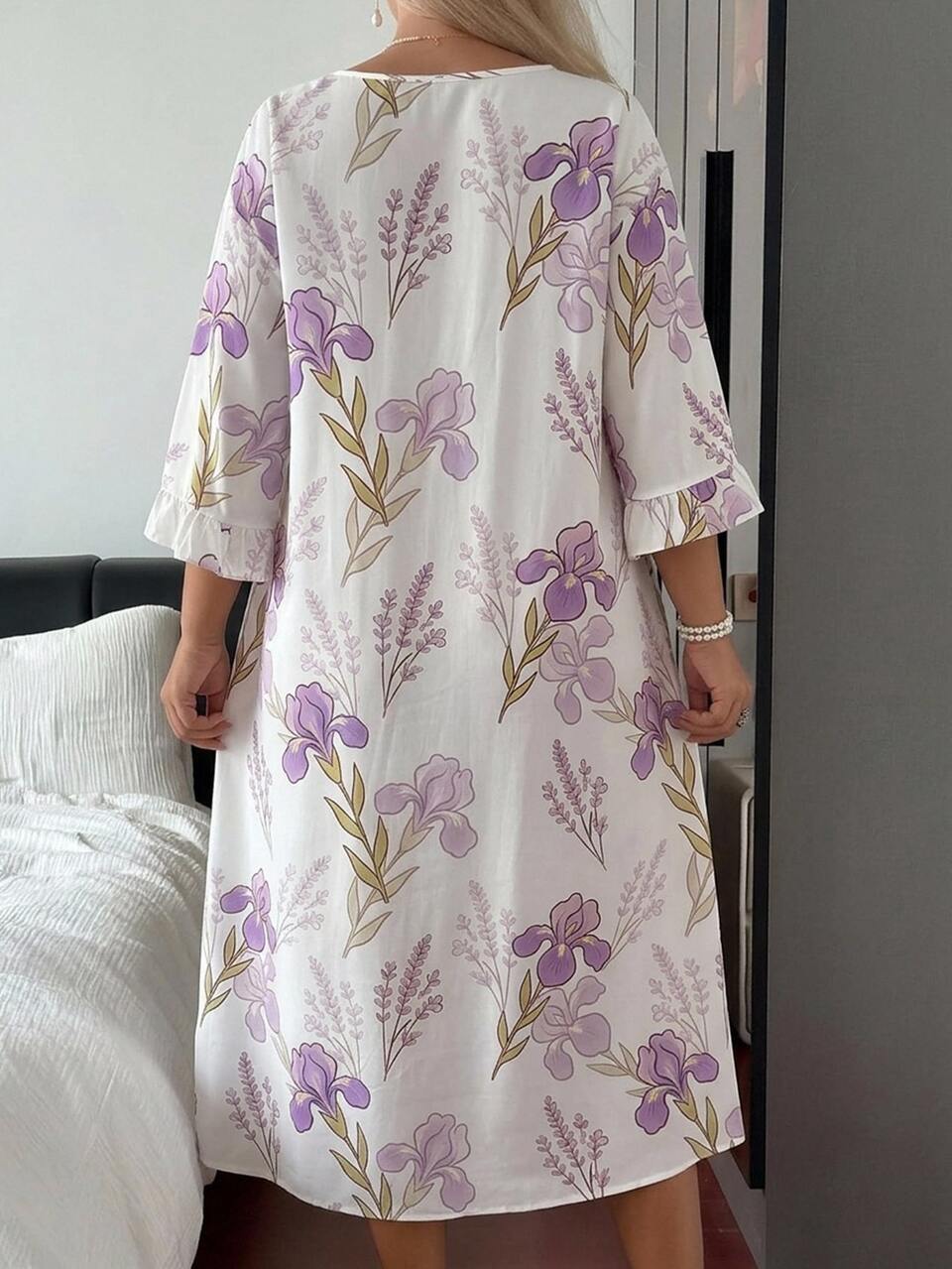 Dazy Plus Floral Print Loose-Fitting Elegant Loungewear With Bell Sleeves Nightgown