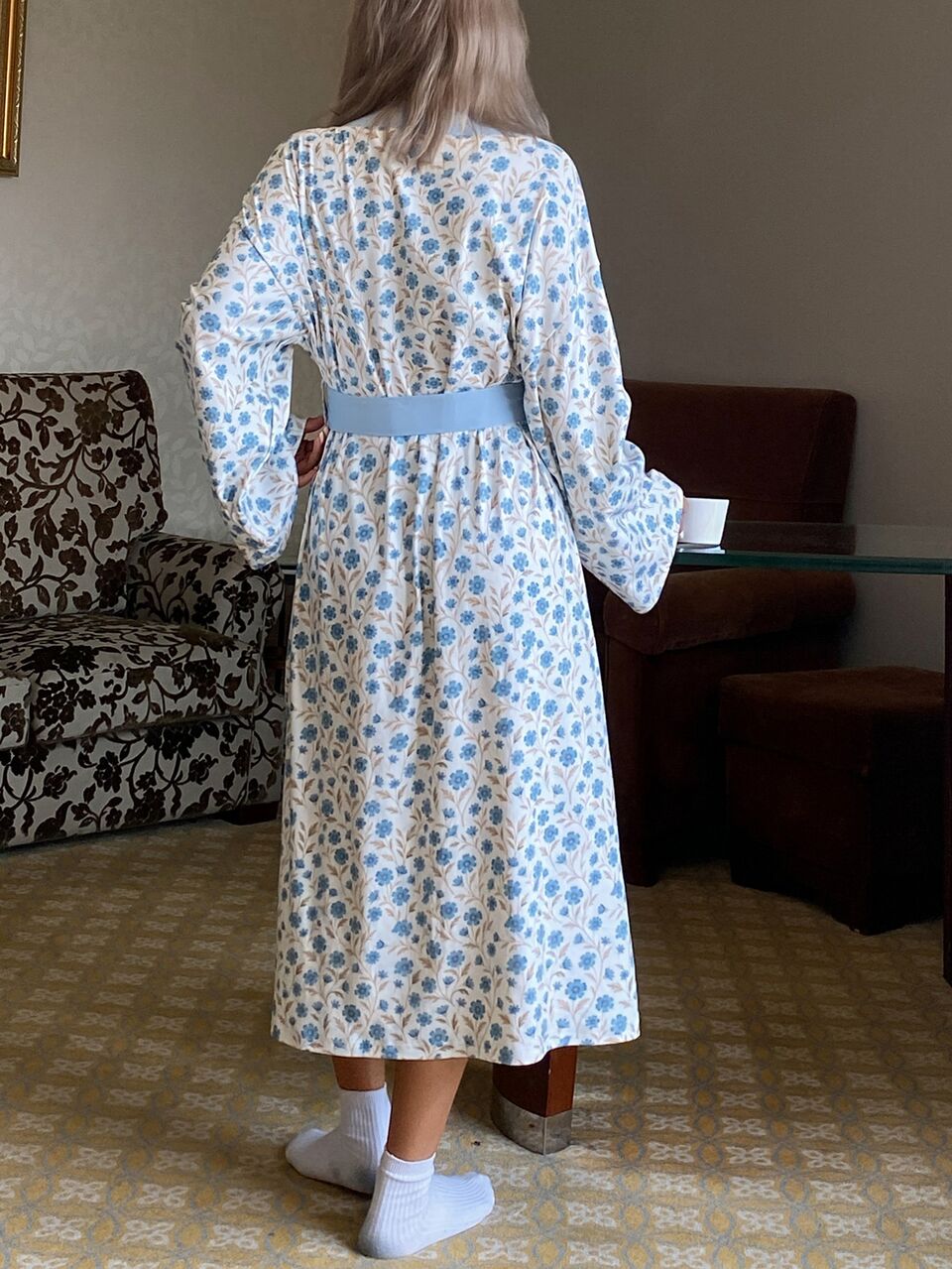 Women's Deep V-Neck Floral Pattern Fashionable Elegant Nightgown