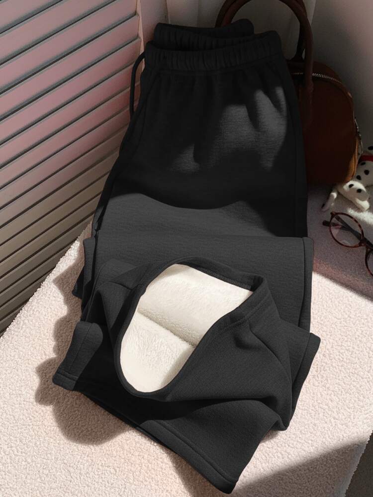 SHEIN EZwear Celana Jogging Wanita Campuran Katun Musim Gugur/Dingin, Berlapisan Bulu, Desain Minimalis dengan Tali Depan dan Potongan Longgar, Pakaian Kasual Sehari-hari, Cocok untuk Musim Kembali ke Sekolah, Gaya Musim Gugur/Dingin, Cocok untuk Perjalanan Sehari-hari, Kencan, Berkumpul, Musim Gugur/Dingin, Musim Panas, Pesta, Pernikahan, Pantai, Upacara Wisuda dan Acara Lainnya, Kasual Elegan, Cocok untuk Jalan-jalan, Gaya Y2K, Festival Musik dan Acara Lainnya, Halloween - Hitam - View 5