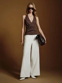 Anewsta Essential Tank Top Wanita Baru Motif Garis dengan Kerah Halter dan V-Neck Silang Fashion Modern - Mocha Brown - View 3