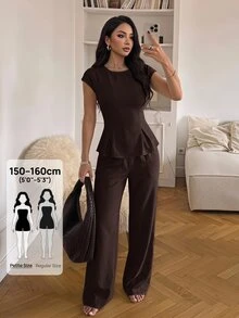 SHEIN PETITE طقم نسائي من قطعتين بلوزة بخصر مشدود وتكسيرات مع بنطلون واسع الساق - بني - مشاهدة 7