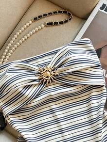 Franclia Women's Striped Twisted Knot Sun Buckle Decor Fashion Bandeau Top - Blue and White - View 4