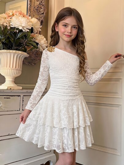 SHEIN Tween Girl Tween Girls Autumn/Winter Casual French Elegant Lace Metal Flower Decor Asymmetrical Shoulder Long Sleeve Cinched Waist Patchwork Ruffle Hem Dress, Suitable For Autumn Outings, Back To School, Daily Wear