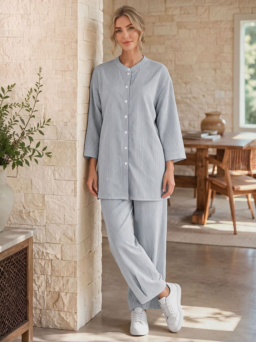 EMERY ROSE Women's Crew Neck Vertical Striped Pattern Long Sleeve Top And Pants Casual 2 Pieces Set - Blue and White - View 1
