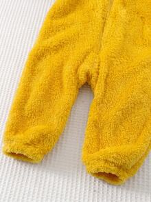 SHEIN Baby Girl Knitted Solid Color Faux Fur Duck Embroidery Pattern Casual Romper - Yellow - View 3