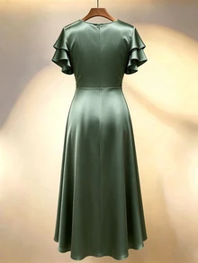 GlowEve CURVE Plus Size Elegant Party Style Ruffle V-Neck Cinched Waist Dress - Green - View 2