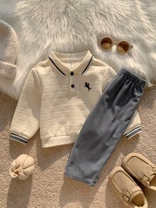 SHEIN 男嬰騎士圖案長袖 Polo 衫與長褲休閒日常套裝 - 彩色 - 查看 5