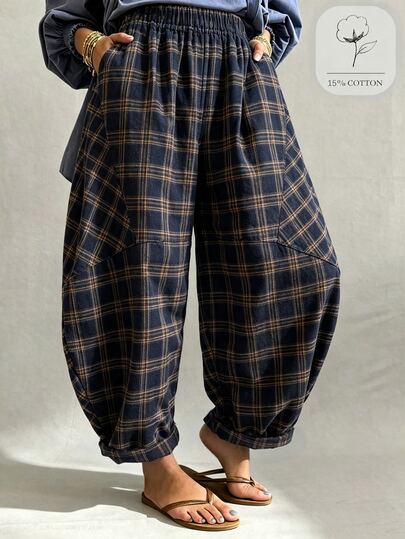 SHEIN Women's Autumn/Winter 2026 New Bohemian Vintage Navy Blue Plaid Loose Lantern Pants Balloon Pants Cropped Trousers, Cotton Blend Plaid Fabric; Elastic Waist Design Fits Various Body Types, Loose Lantern Silhouette Casual & Lazy, Rolled Hem Adds Detail Layers, Suitable For Daily Outings, Casual Looks, Lazy Vacation