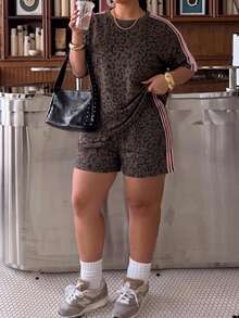 Muchica Plus Size Women Leopard Print Color Block Short Sleeve Top & Shorts 2 Pieces Set - Chocolate Brown - View 3