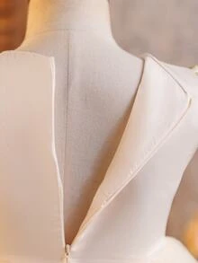 SHEIN Glamorique Kids 女童長款花卉洋裝 香檳色網紗刺繡婚禮派對公主禮服 香檳色蕾絲刺繡多層網紗荷葉邊花童公主裙 - 香檳色 - 查看 8