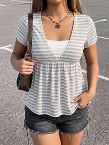 SHEIN ICON 女款大尺碼蕾絲拼接條紋假兩件式T恤 - 淺灰色 - 查看 1