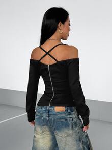 StreetHx Women's Black Casual Sexy Eyelet Decor Off-Shoulder Chain Trim Fitted Long Sleeve Top - Black - View 2
