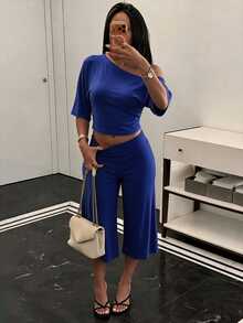 BamGleam Hot Style White Asymmetrical Shoulder Cropped T-Shirt + Wide Leg Capris Pants Set, Casual Sexy Style Two Pieces Outfit - Blue - View 4